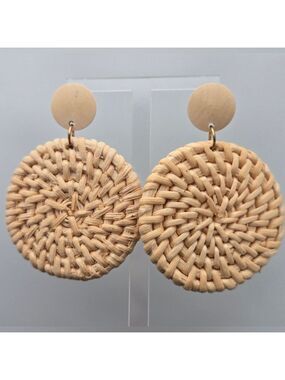 ✨2/$10✨ Handmade Woven Rattan Drop Earrings Boho-Chic 2”